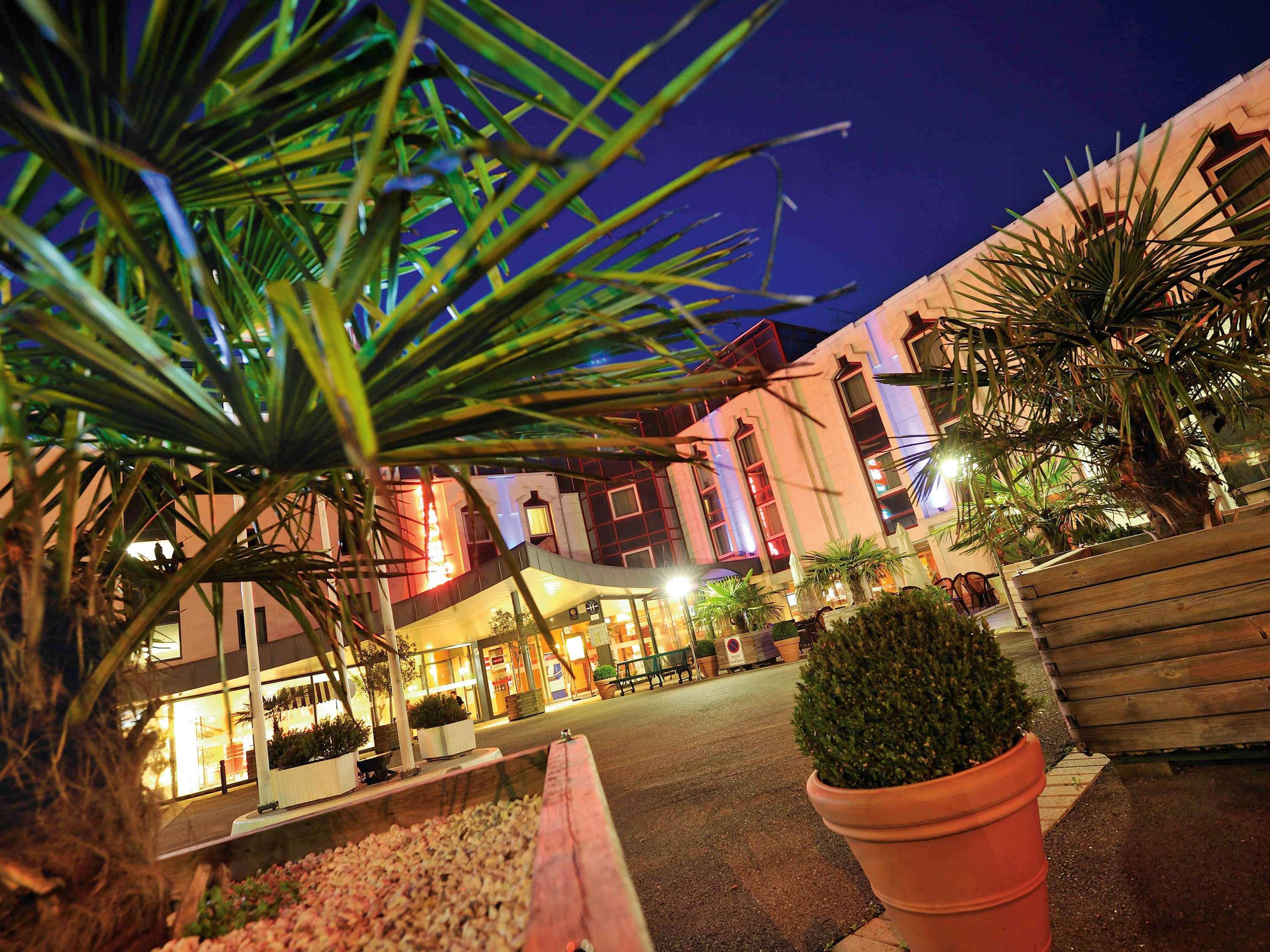 Mercure Rouen Centre Champ De Mars Exterior foto